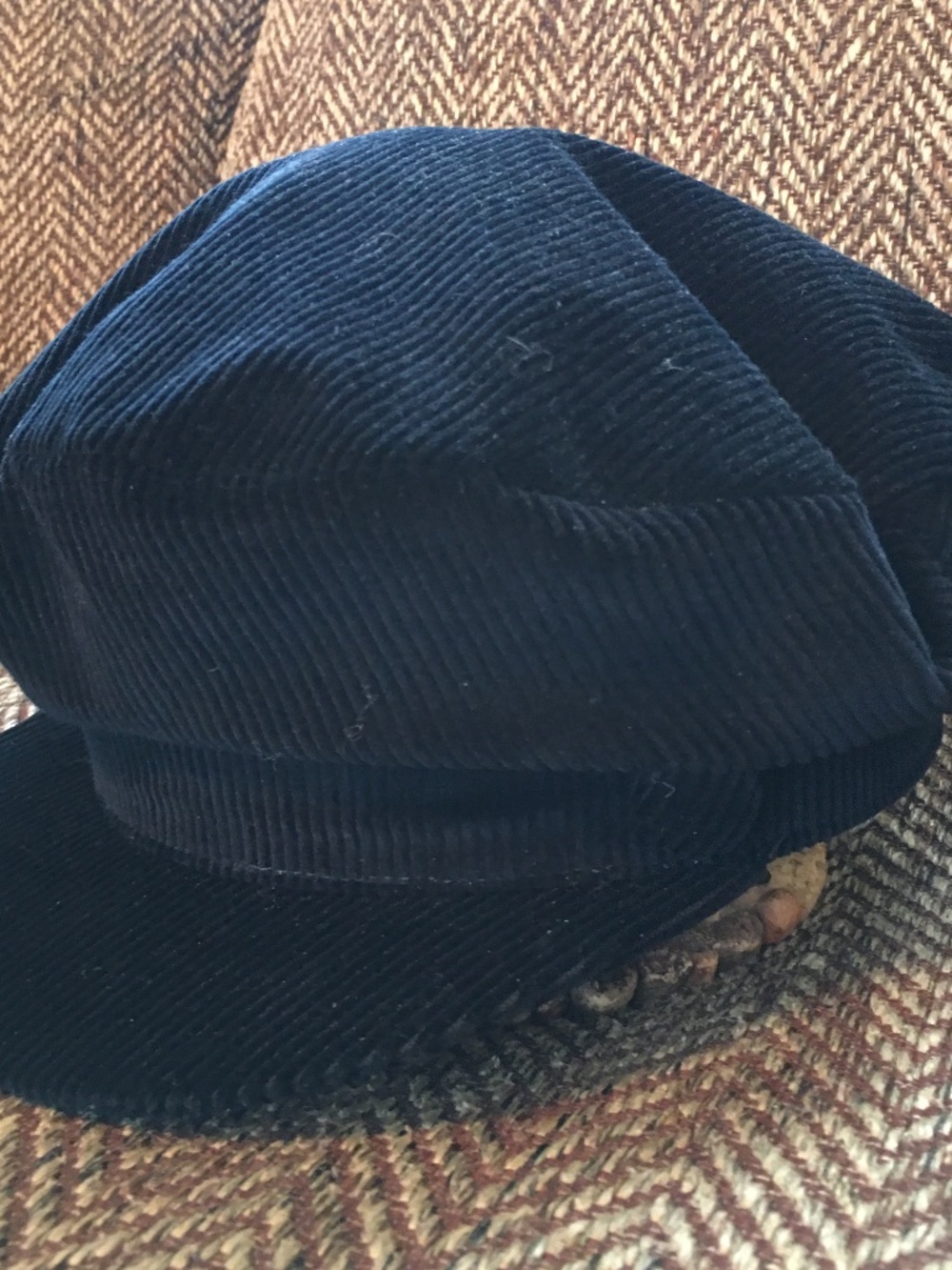 Helene Berman London Ladies Black Corduroy Cap